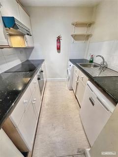 2 bedroom flat to rent, Aberdeen Road Cotham Bristol