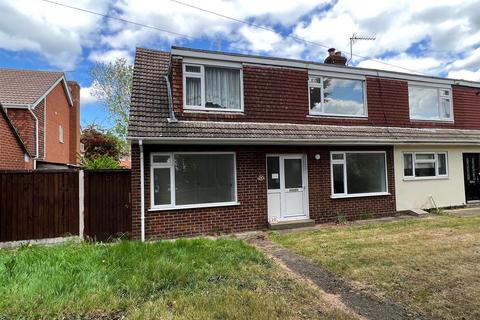 4 bedroom semi-detached house to rent, Keycol Hill Sittingbourne Kent