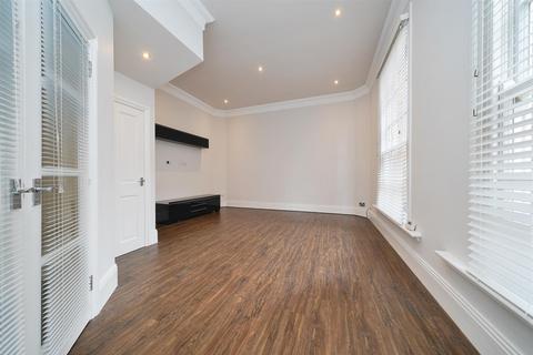 2 bedroom apartment for sale, Leam Terrace, Leamington Spa