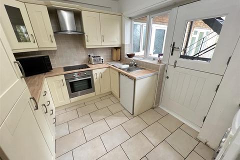 2 bedroom flat for sale, Telegraph Road, Heswall, Wirral