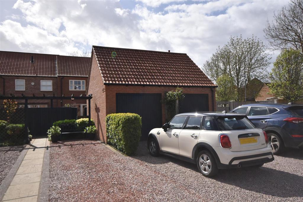 Single garage