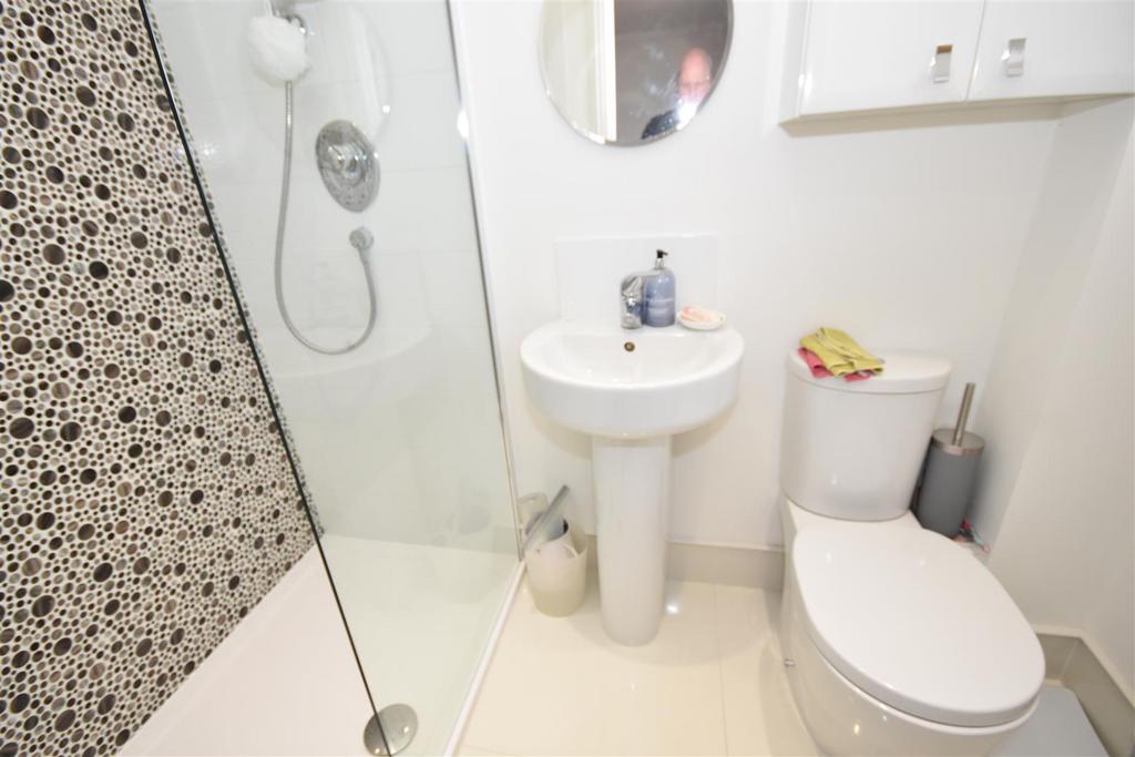 En suite shower room