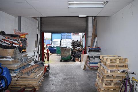 Industrial unit to rent, Justin Road, Chingford, London
