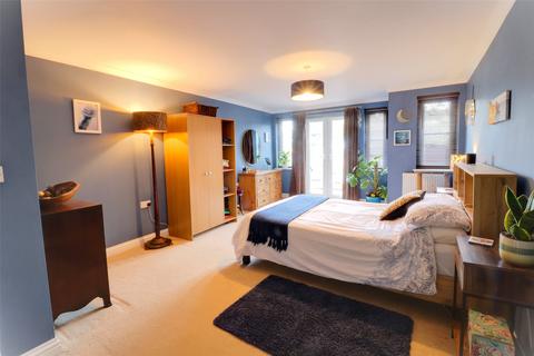 Flat 3, Arron Court Foreland View, Ilfracombe, EX34 8BP