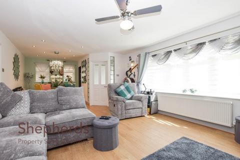 3 bedroom detached house for sale, Holbeck Lane, Cheshunt EN7