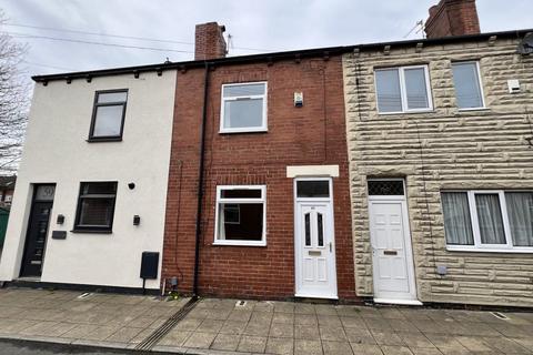 2 bedroom terraced house to rent, King Street, Castleford
