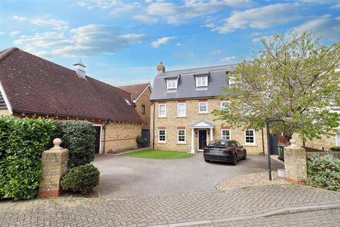 6 bedroom detached house for sale, Chatsworth Avenue, Great Notley, Braintree