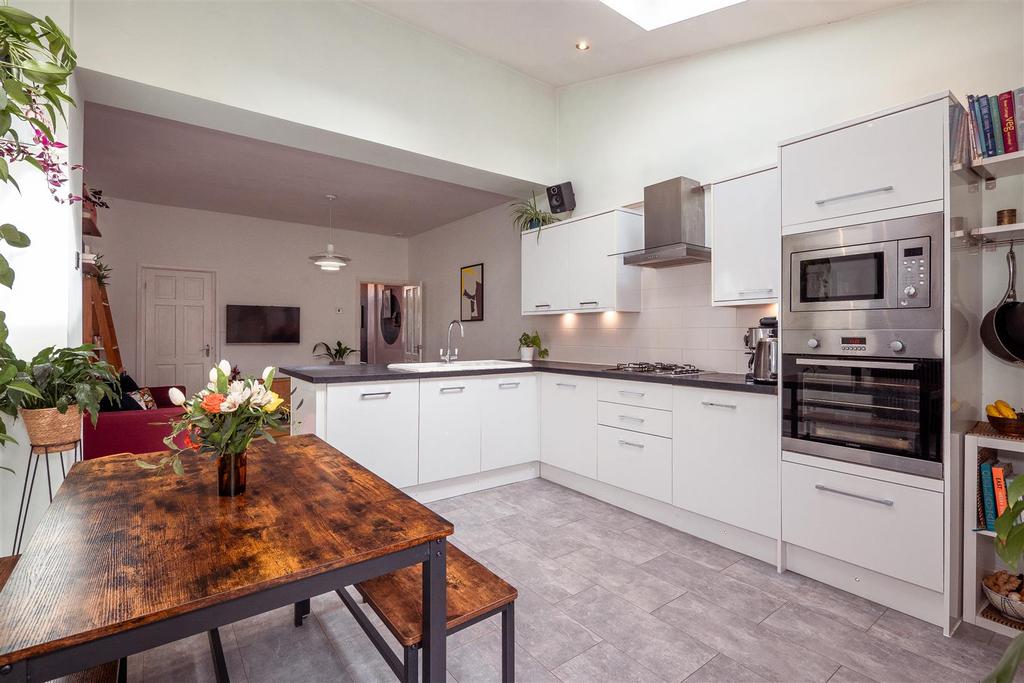 Breakfast Kitchen Aspect 2