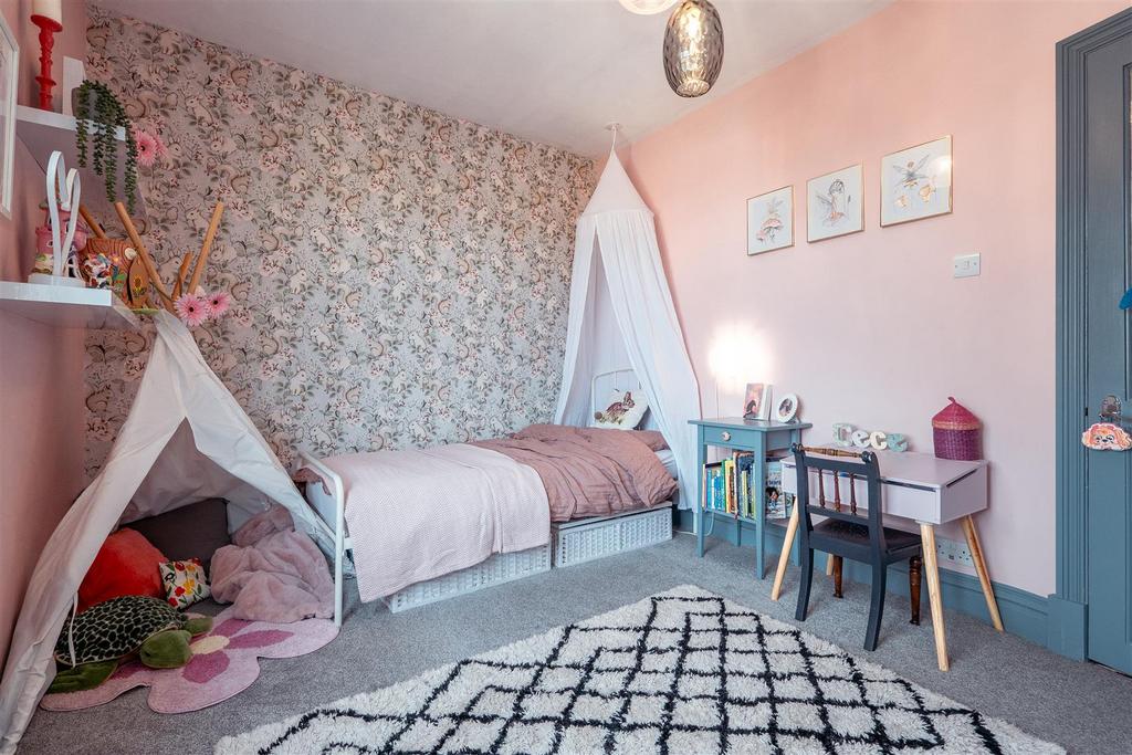Bedroom 2 Aspect 2