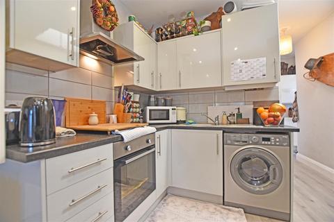 1 bedroom flat to rent, North Hyde Lane, Hounslow