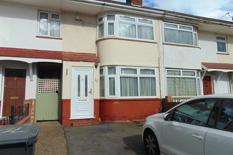 2 bedroom terraced house to rent, Lewins Way, Slough