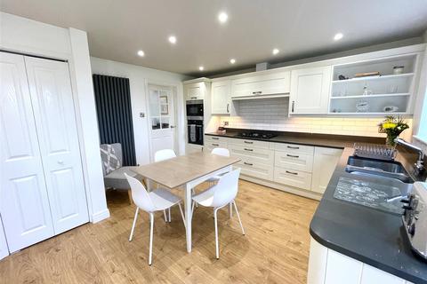 12 Barlow Way, Sandbach, CW11 1PB