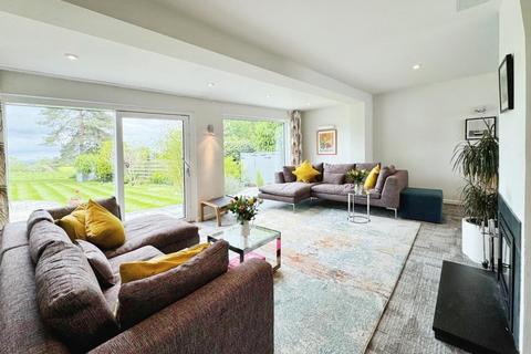 4 bedroom detached house for sale, Hampton-On-The-Hill, Warwick