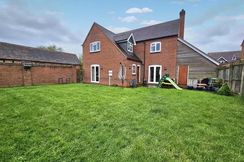 4 bedroom detached house for sale, The Village, Dymock