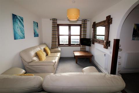 2 Harbour Row, Helmsdale, KW8 6JU