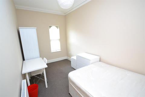 2 bedroom apartment to rent, Burn Street, Arboretum, Nottingham