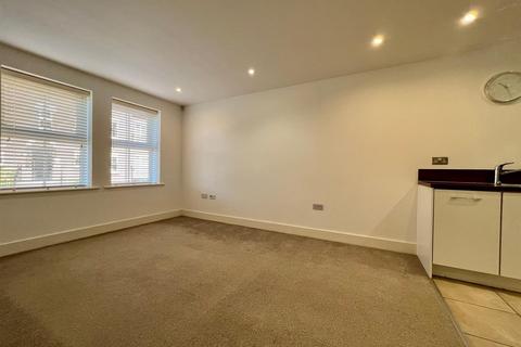 1 bedroom apartment to rent, Armstrong Drive, Worcester