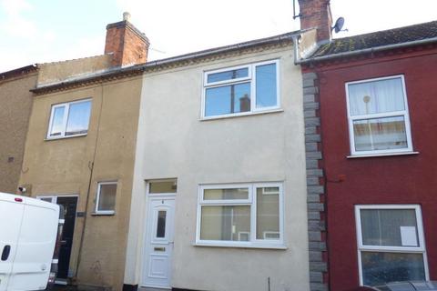 2 bedroom terraced house to rent, New Street, Rothwell