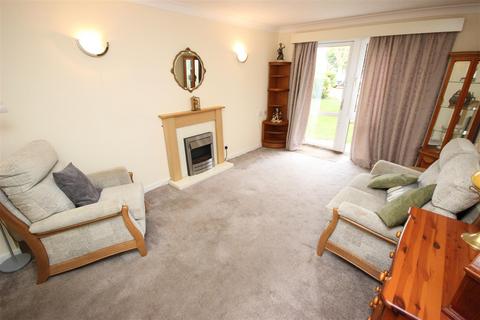 1 bedroom house for sale, Lyttleton House, Blackberry Lane, Halesowen B63