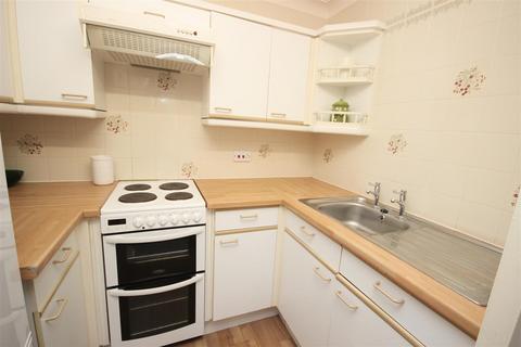 1 bedroom house for sale, Lyttleton House, Blackberry Lane, Halesowen B63