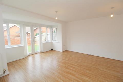 4 bedroom end of terrace house for sale, Hopton Grove, Newport Pagnell
