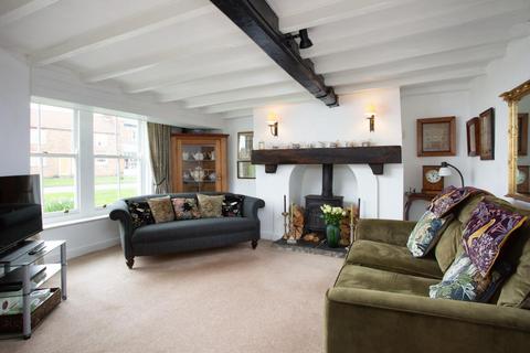 4 bedroom cottage for sale, The Village, Haxby, York