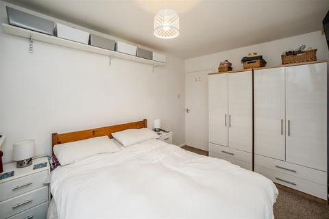 1 bedroom semi-detached bungalow for sale, Heathmoor Park Road, Halifax HX2