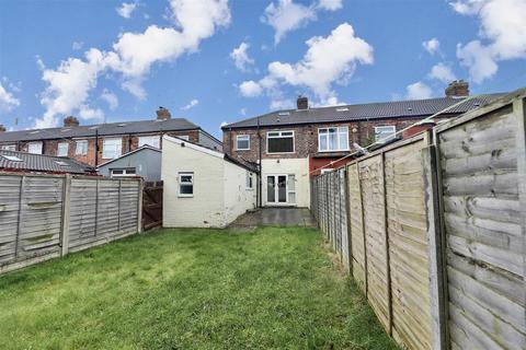 3 bedroom end of terrace house for sale, Priory Road, Hull