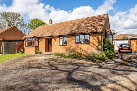 3 bedroom detached bungalow for sale, Littlewood Gardens, Southampton SO31