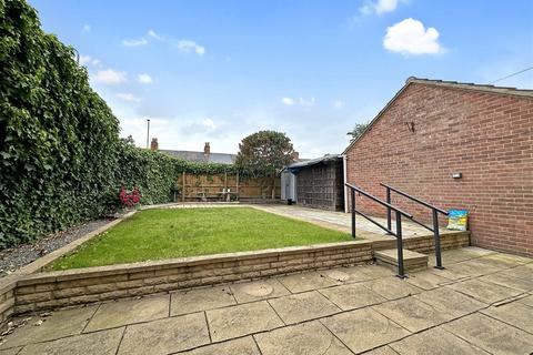 1 Alder Close, New Balderton, Newark, NG24 3AY