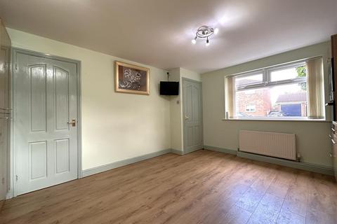 1 Alder Close, New Balderton, Newark, NG24 3AY