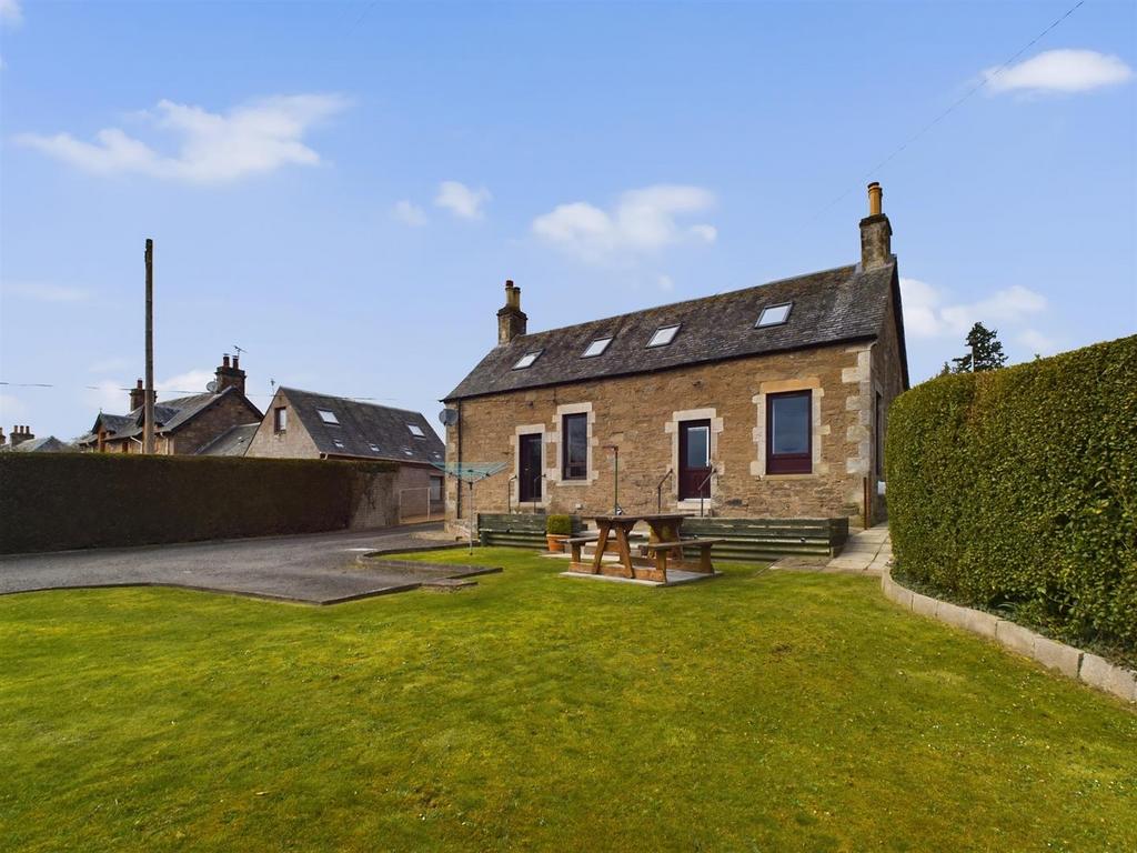 55 Main Street, Methven PH1 3 bed detached house for sale £232,500