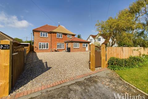 5 bedroom detached house for sale, Station Road, Aylesbury HP22
