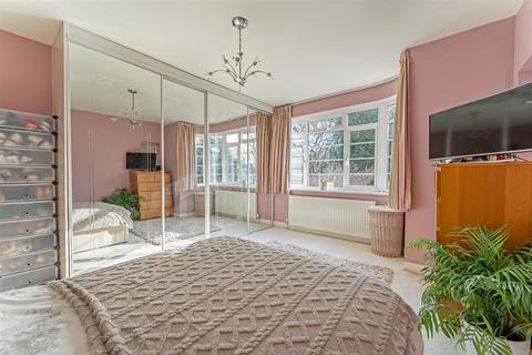 3 bedroom apartment for sale, Wanstead Place, Wanstead