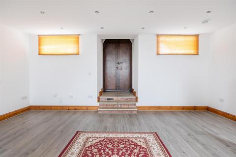 3 bedroom barn conversion for sale, Little Chapel, Deytheur, Llansantffraid, SY22.