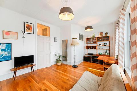 3 bedroom flat for sale, Sydenham Road, London