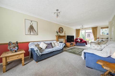 28 Becher Close, Renhold, Bedford, MK41 0LP