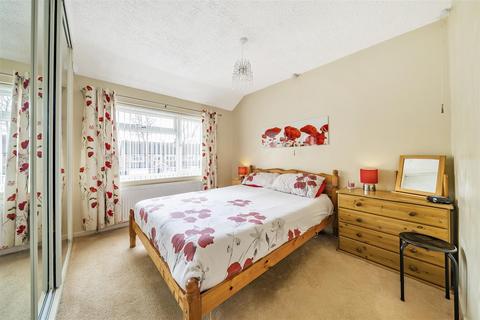28 Becher Close, Renhold, Bedford, MK41 0LP