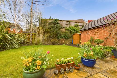 98 Ashington Drive, Arnold, Nottingham, NG5 8UA
