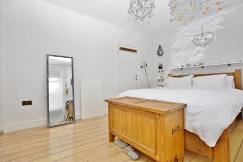 3 bedroom terraced house for sale, Jephson Road, Forest Gate, London, E7 8NA