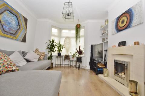 3 bedroom terraced house for sale, Jephson Road, Forest Gate, London, E7 8NA