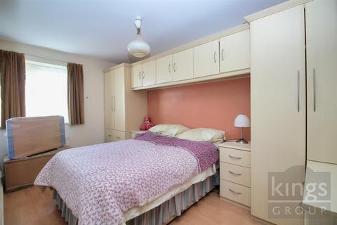 3 bedroom semi-detached house for sale, Allwood Road, Cheshunt, Waltham Cross