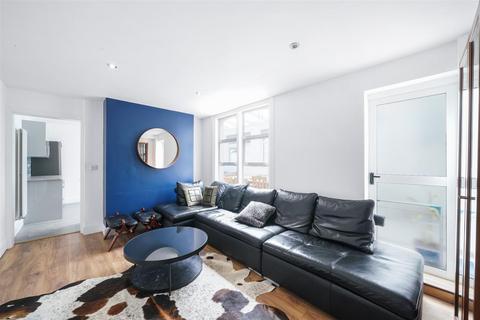 2 bedroom flat to rent, Ebbsfleet Road, London, NW2