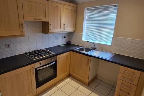 3 bedroom end of terrace house to rent, Kinlet Close, Coventry CV6