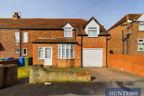 9 Bladon Road, Bridlington, YO16 7DY