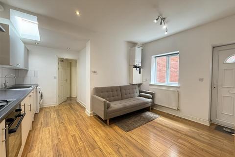 undefined, *£115pppw excl bills* Middle Street, Beeston, NG9 2AR