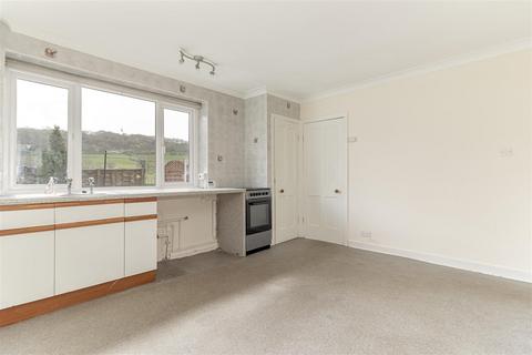 15 Manor Crescent, Pool In Wharfedale, Otley, LS21 1ND