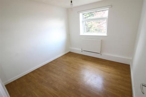 2 bedroom flat for sale, The Avenue, Worcester Park