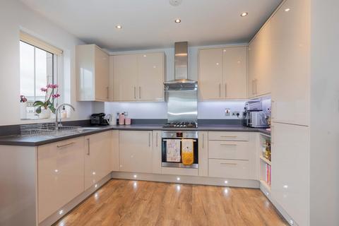 2 bedroom apartment for sale, Birch Place, Heron Way, Maidenhead SL6