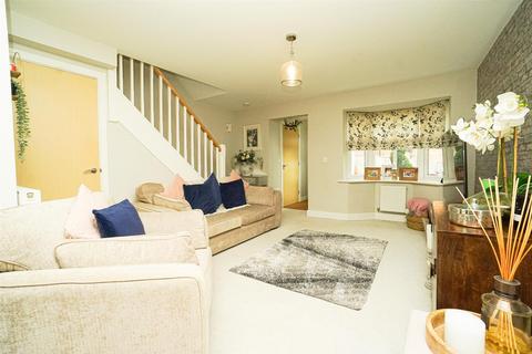 3 bedroom end of terrace house for sale, Etchingham Drive, St. Leonards-On-Sea